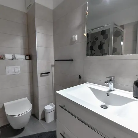 Apartamento Spacious Nero With Free Parking Zadar