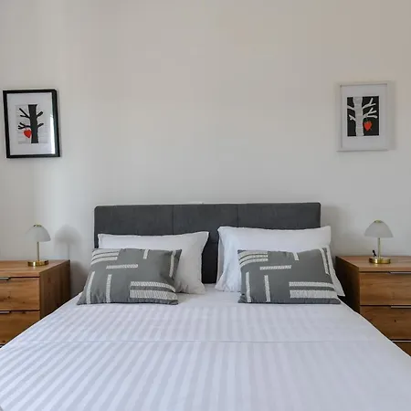 Apartamento Spacious Nero With Free Parking Zadar