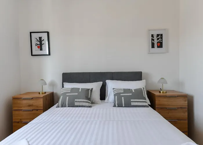 Apartman Spacious Nero With Free Parking Zára