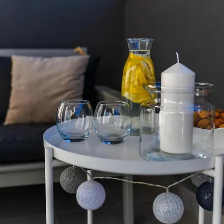 Spacious Nero With Free Parking Zadar